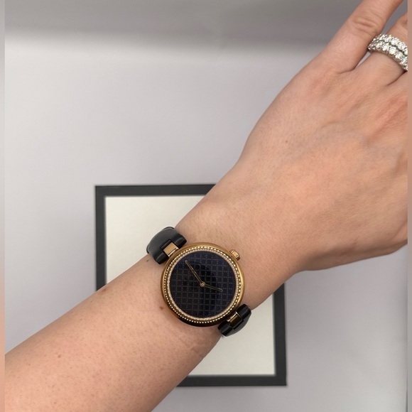 GUCCI DIAMANTISSIMA LEATHER WATCH WITH ROSE GOLD 32 MM - Picture 4 of 13